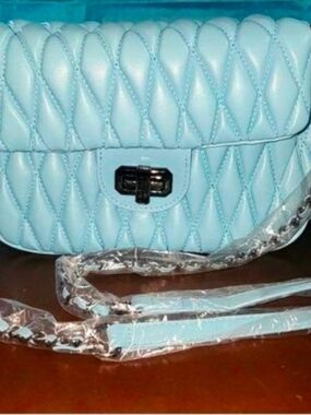 NWT $100 Badgley Mischka Vegan Leather Quilted Crossbody Bag in Light Blue